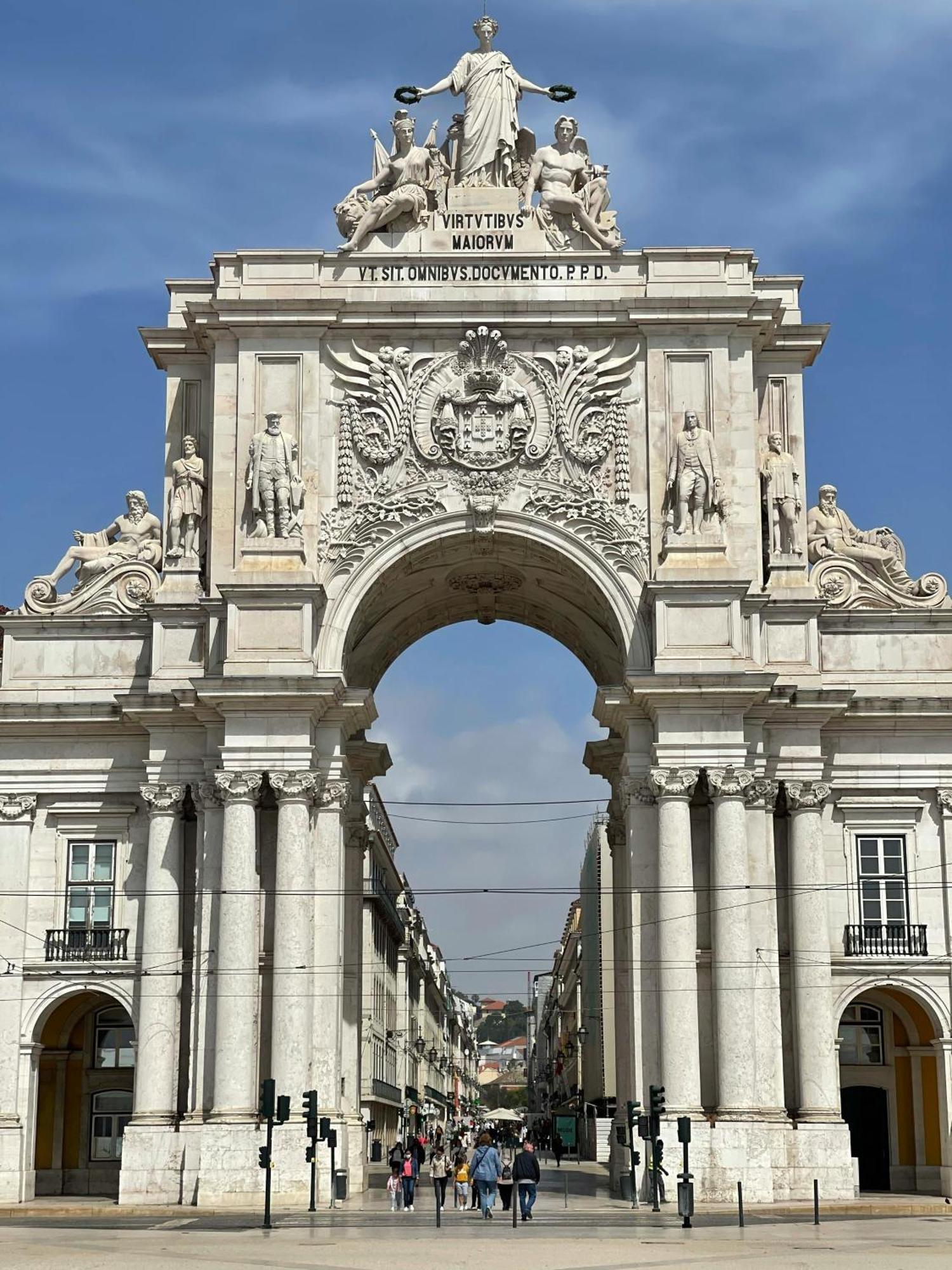Sj2dee Heart Of Baixa New Air Conditioning Spacious 2 Apts 4br2ba Lisbon